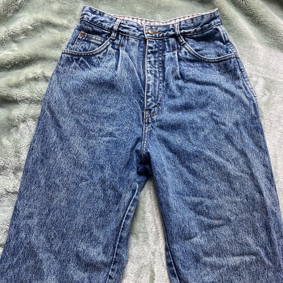Women’s small medium-dark wash mom jean - Picture 1 of 6